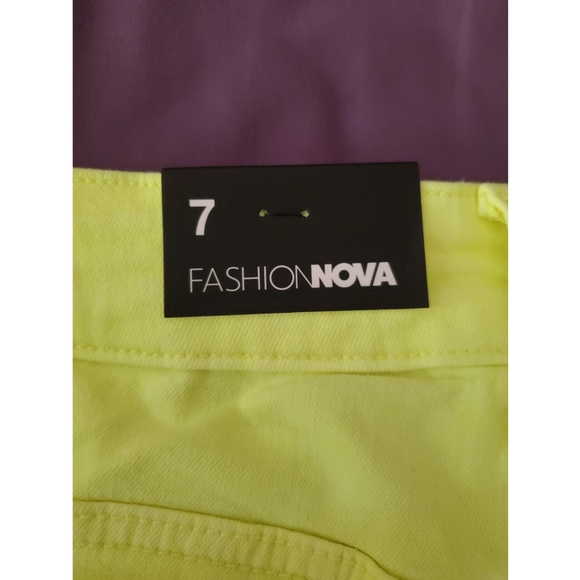 Distressed shorts, Neon Yellow, Size 7 - Picture 5 of 6